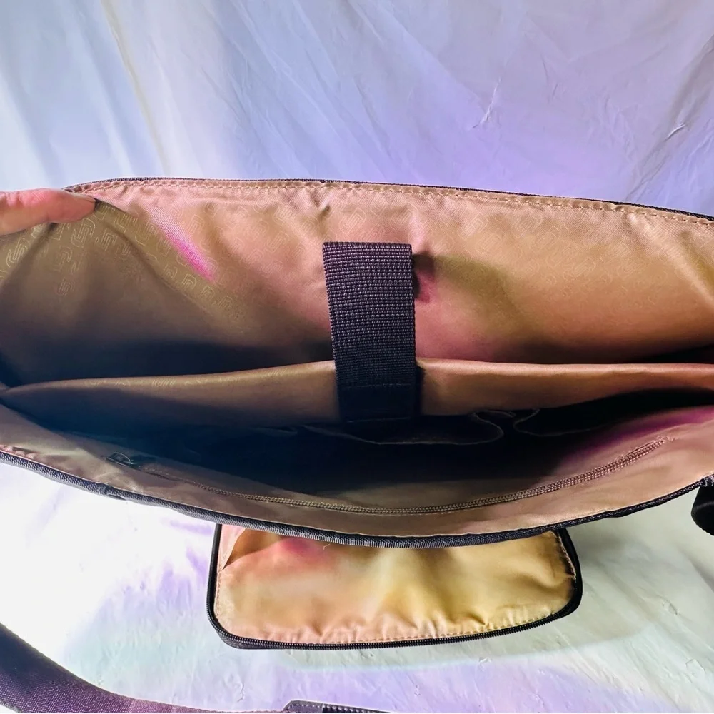 solo Brown Leather Messenger Bag with Adjustable Strap